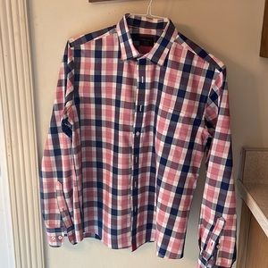 Mens Untuckit shirt